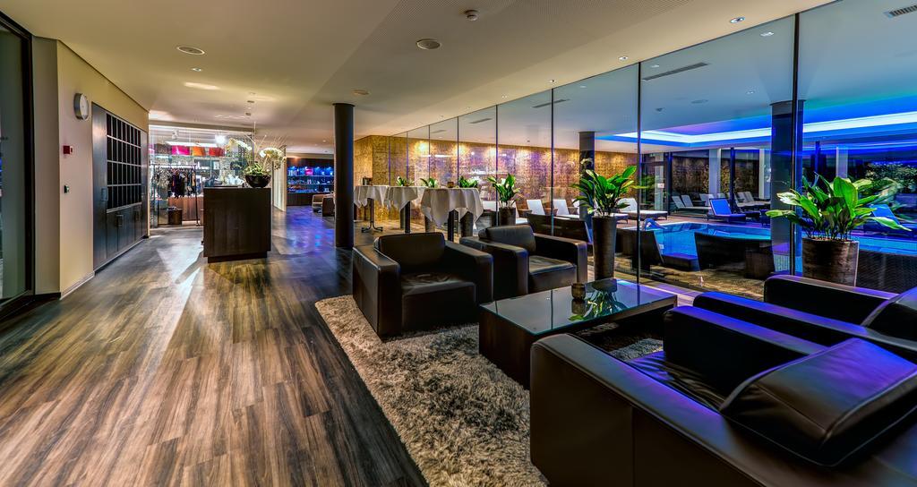 Small Luxury Hotel Wellnesshotel Golfpanorama Lipperswil Buitenkant foto