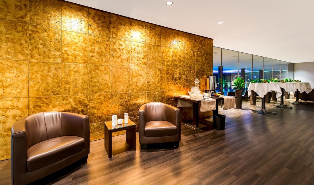 Small Luxury Hotel Wellnesshotel Golfpanorama Lipperswil Buitenkant foto