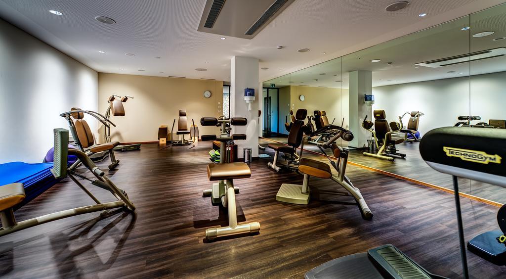 Small Luxury Hotel Wellnesshotel Golfpanorama Lipperswil Buitenkant foto