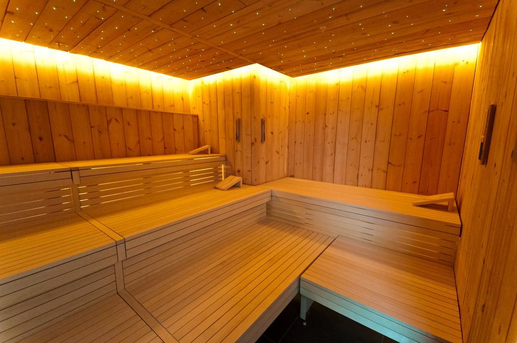Small Luxury Hotel Wellnesshotel Golfpanorama Lipperswil Buitenkant foto