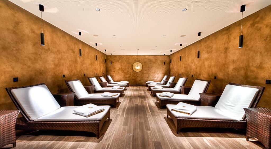 Small Luxury Hotel Wellnesshotel Golfpanorama Lipperswil Buitenkant foto