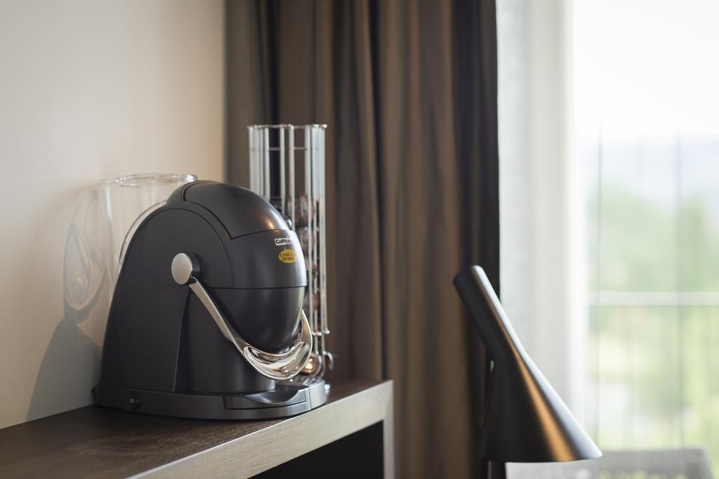 Small Luxury Hotel Wellnesshotel Golfpanorama Lipperswil Kamer foto