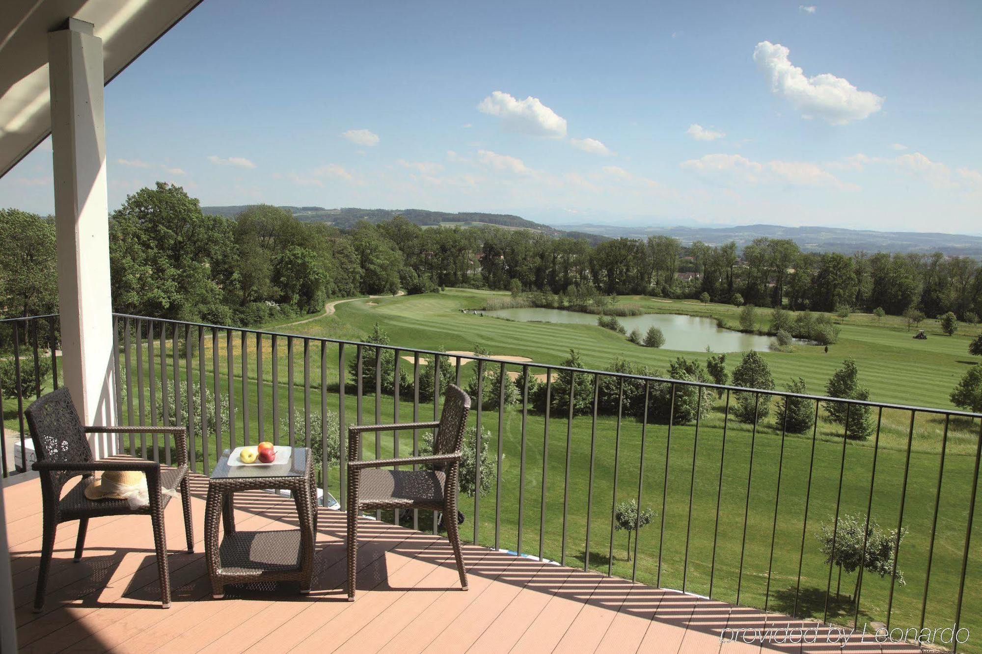 Small Luxury Hotel Wellnesshotel Golfpanorama Lipperswil Buitenkant foto