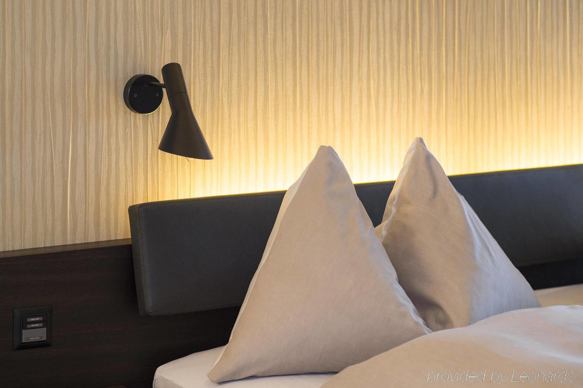 Small Luxury Hotel Wellnesshotel Golfpanorama Lipperswil Buitenkant foto